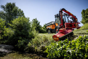 Véhicule porte-outils Holder S 75
