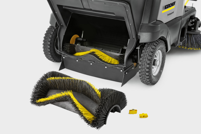 Balayeuse aspirante KM 105/110 R P + balai latéral ventral