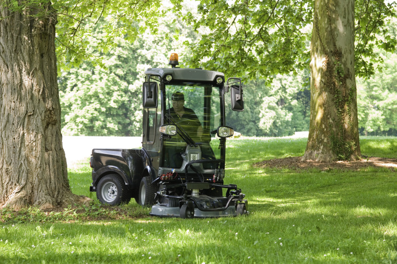 Balayeuse de voirie MC 50 Advanced