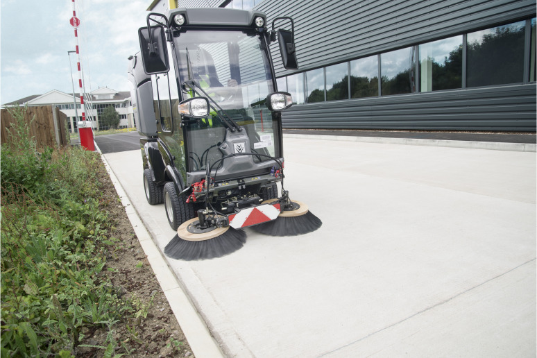Balayeuse de voirie MC 50 Advanced
