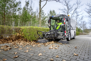 Veeg-/zuigmachine voor gemeenten MC 250 EURO 6