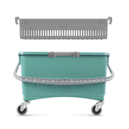 Nettoyage des vitres au seau