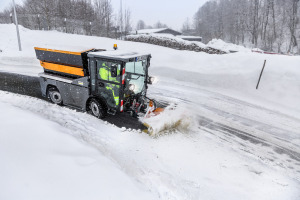 Veeg-/zuigmachine voor gemeenten MC 250 EURO 6