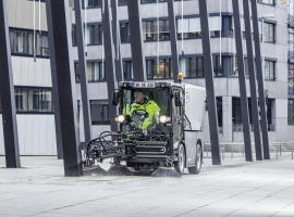 Veeg-/zuigmachine voor gemeenten MC 250 STAGE V