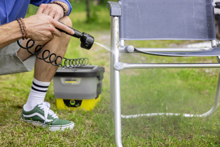 Multifunctional nozzle low-pressure