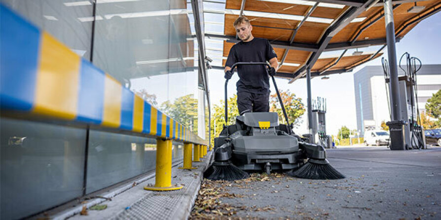 Balayeuses autotractées