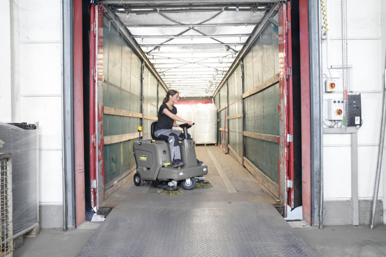 Balayeuse aspirante KM 85/50 R Bp Pack 80Ah Li+FC