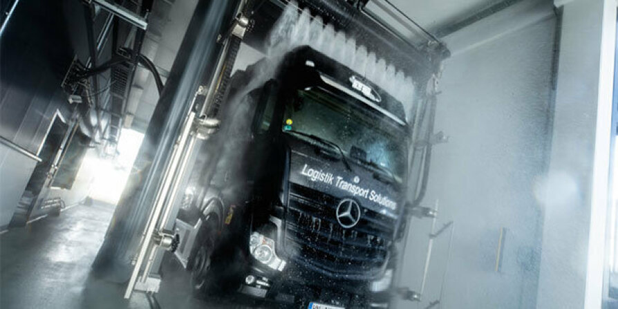 Systèmes de lavage pour véhicules utilitaires