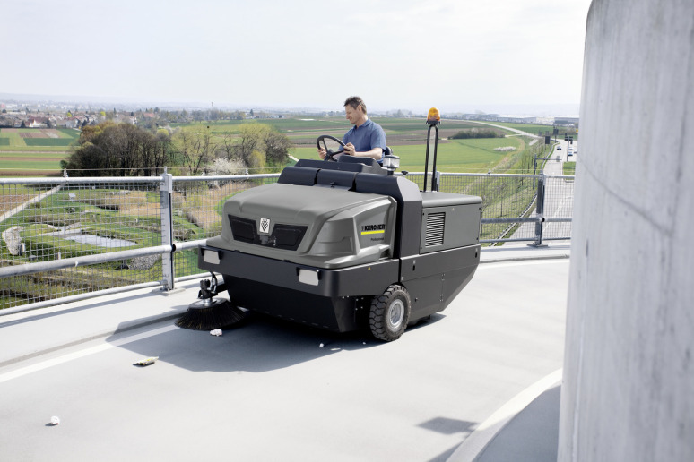 Veeg-/zuigmachine KM 150/500 R LPG