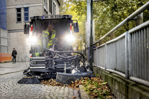 Veeg-/zuigmachine voor gemeenten MC 250 e!ectric