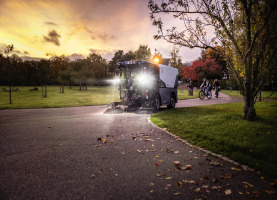 Veeg-/zuigmachine voor gemeenten MC 250 e!ectric