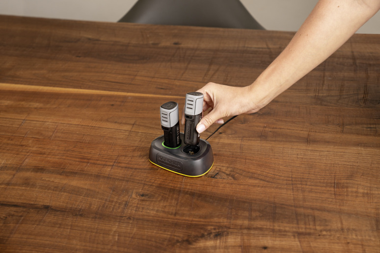 Chargeur rapide Duo Battery Power 4 V