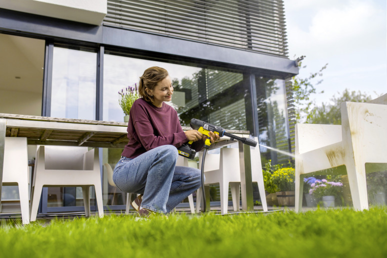 Mobile Outdoor Cleaner OC 7-18 Handheld