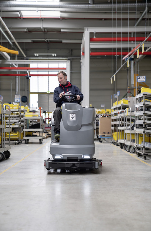 Autolaveuse aspirante B 220 R Bc + D 90