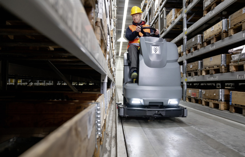 Autolaveuse aspirante B 220 R Bp Pack DOSE+SB+240Ah Wet+Ri+R85