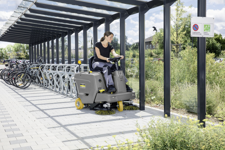 Balayeuse aspirante KM 85/50 R Bp Pack Li+FC 2SB