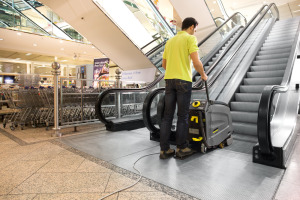 Autolaveuse pour escalators BR 47/35 Esc Ep