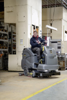 Autolaveuse aspirante B 220 R Bc + R85