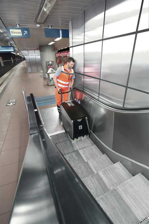 Autolaveuse pour escalators BR 47/35 Esc Ep